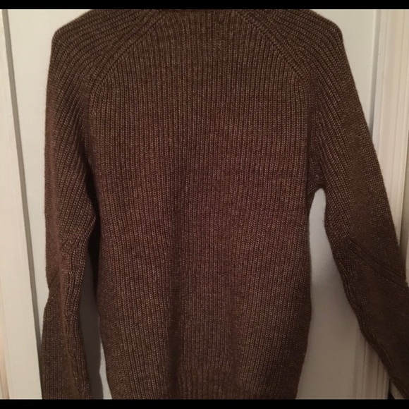 AEO seriously soft golden sweater boyfriend m - Picture 6 of 6